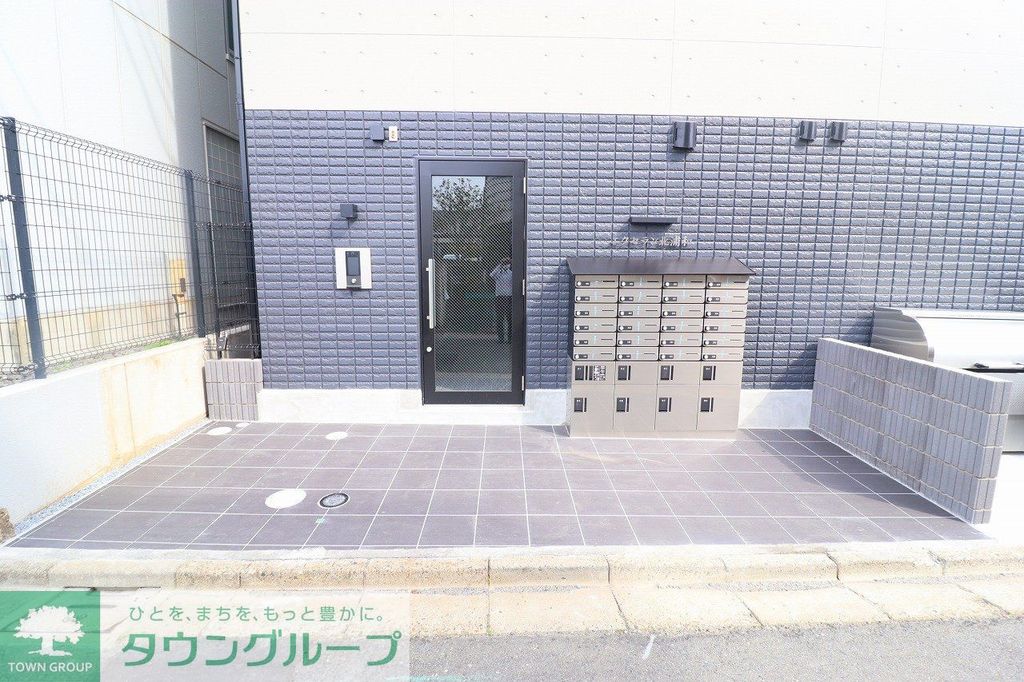 エントランス　エントランス