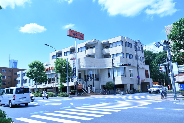 飲食店　ロイヤルホスト江古田店（飲食店）まで726m