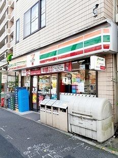 コンビニ　セブン-イレブン上十条店（コンビニ）まで163m