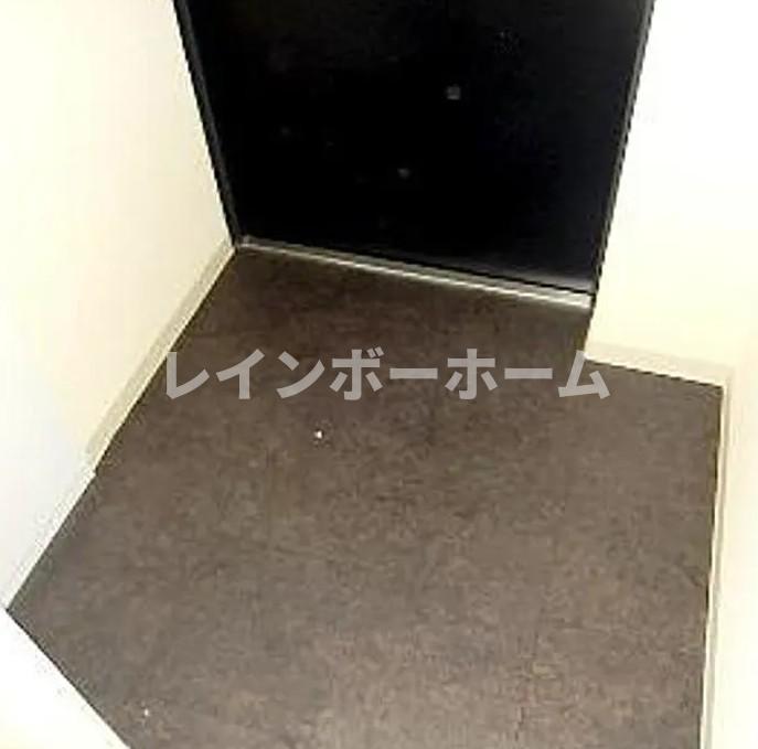 b’CASA Tatekawaの玄関写真