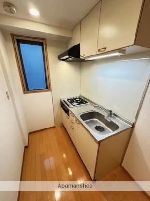 都営新宿線 馬喰横山駅 徒歩3分 10階建 築23年のキッチン写真