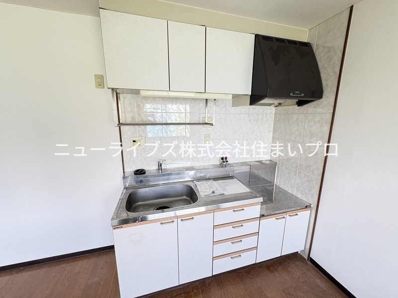 ＪＲ片町線 忍ケ丘駅 徒歩7分 3階建 築29年のキッチン写真