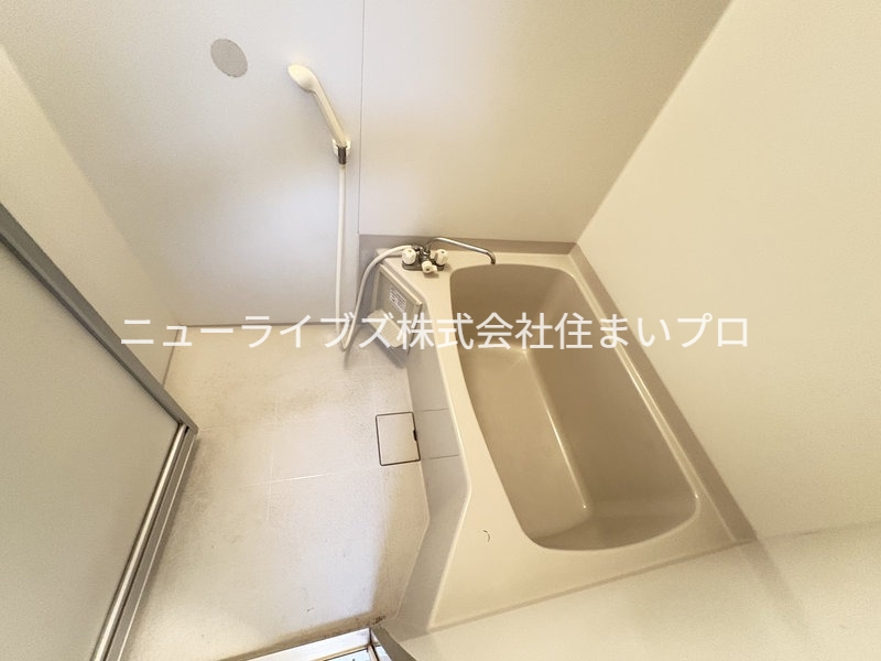 ＪＲ片町線 忍ケ丘駅 徒歩7分 3階建 築29年の風呂写真