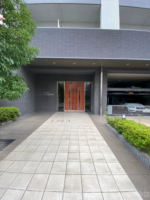 地下鉄箱崎線 呉服町駅 徒歩2分 14階建 築19年の外観写真