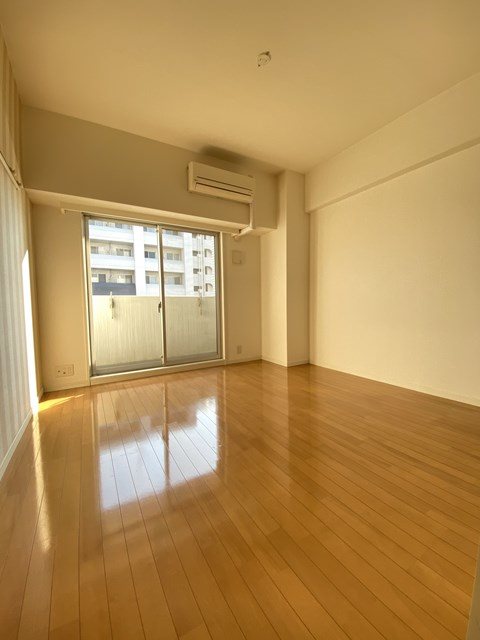 地下鉄箱崎線 呉服町駅 徒歩2分 14階建 築19年の内装写真