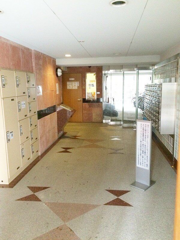 エントランス　エントランス