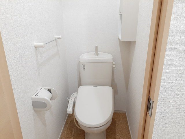 トイレ　ウォシュレット