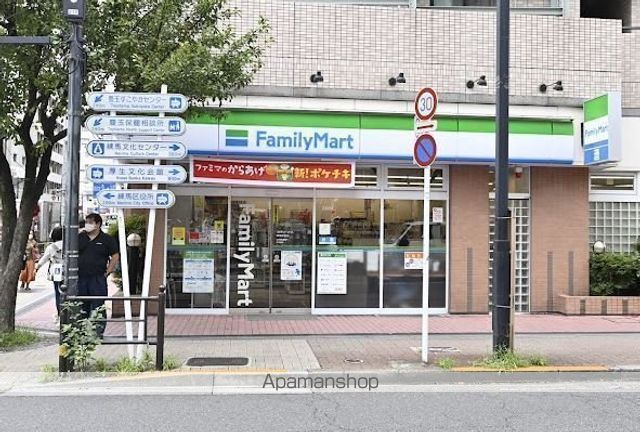 コンビニ　ファミリーマート練馬駅前店（コンビニ）まで89m