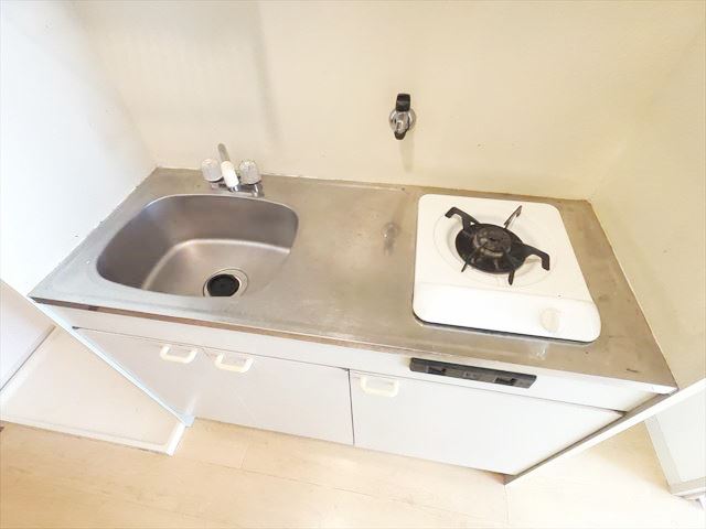 キッチン　参考写真（同物件他号室）