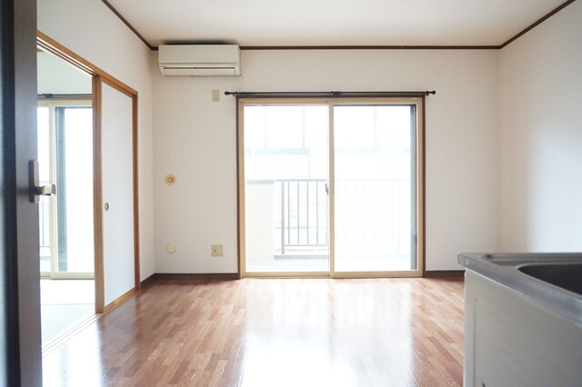 居室・リビング　ダイニングキッチン９．２帖