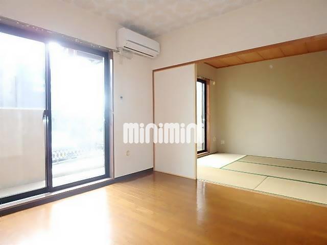 居室・リビング　南向きで日当たり良好。開放感があります。