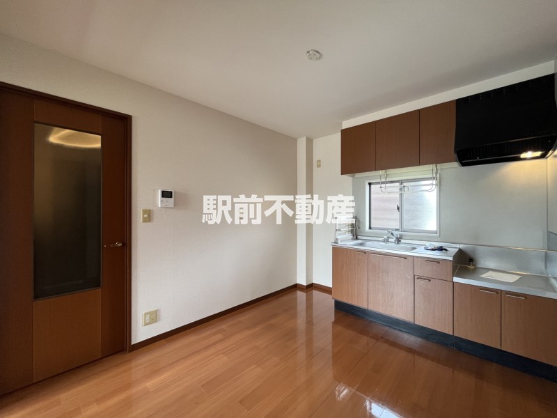 居室・リビング　※同物件別部屋の参考写真・現況優先