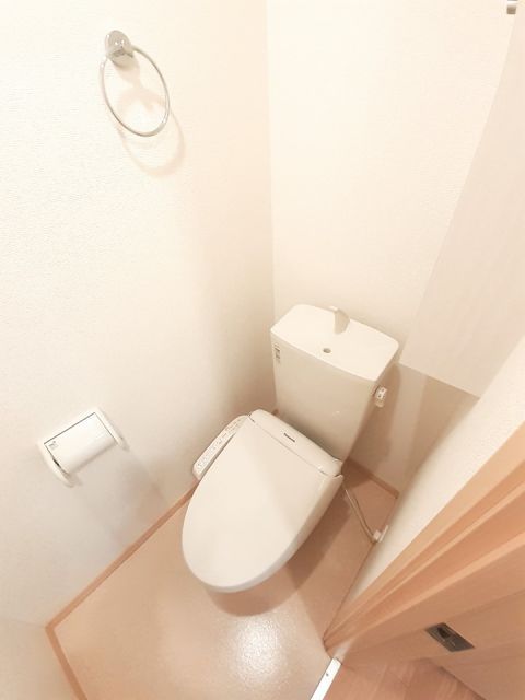 【アート　グレイス　IIのトイレ】