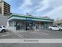 コンビニ　ファミリーマート（コンビニ）まで2675m
