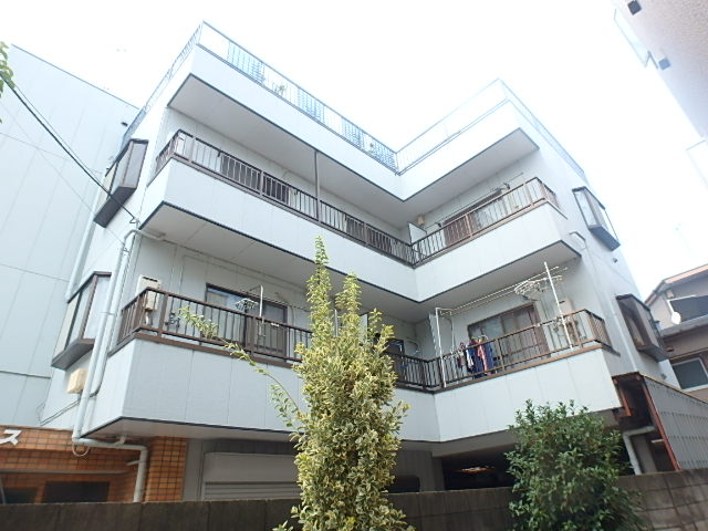 板橋区本町のマンションの建物外観
