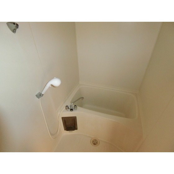 バス・シャワールーム　綺麗なお風呂です。