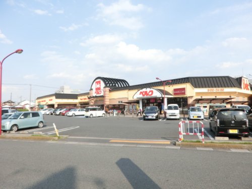 【行田市藤原町のアパートのスーパー】