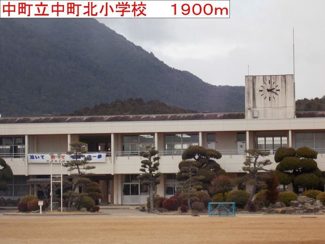 【ウッズ・スクエアーＢの小学校】