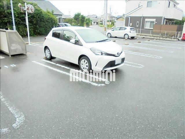 【ファーム　ヴィレッジの駐車場】