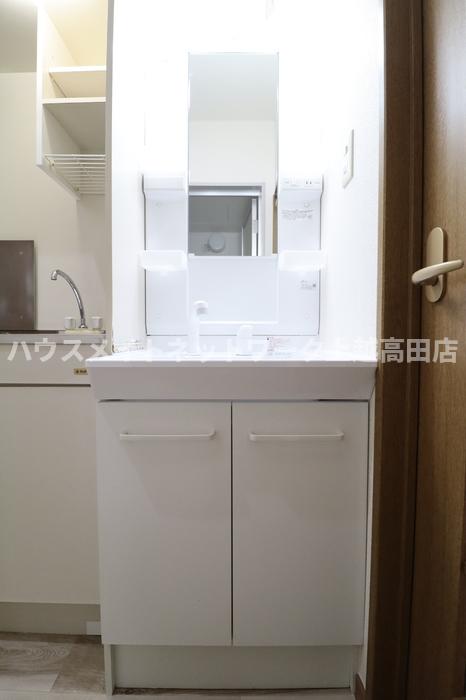 洗面設備　洗髪洗面化粧台