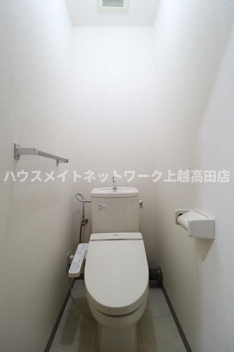 トイレ　温水洗浄暖房便座