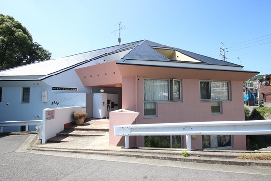 広島市西区三滝本町のマンションの建物外観