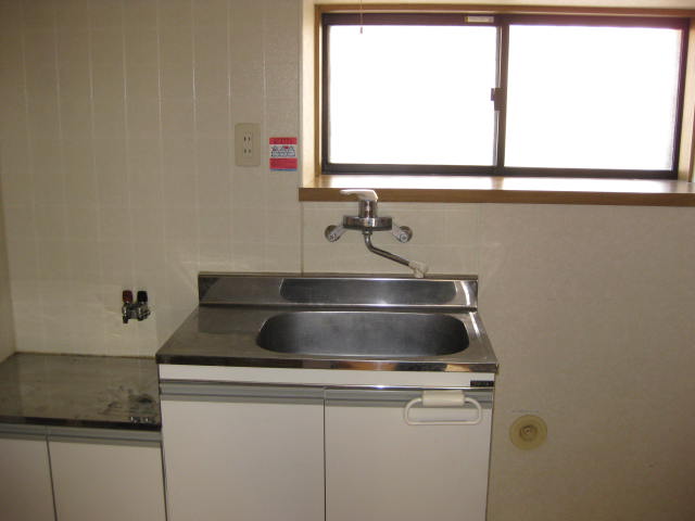 ＪＲ総武線 市川駅 徒歩2分 2階建 築27年のキッチン写真