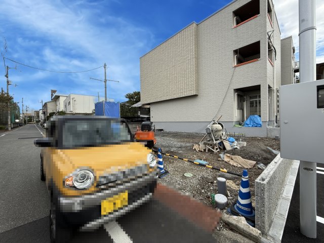 【高知市鷹匠町のマンションの駐車場】