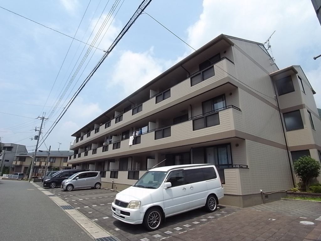 神戸市北区谷上東町のマンションの建物外観