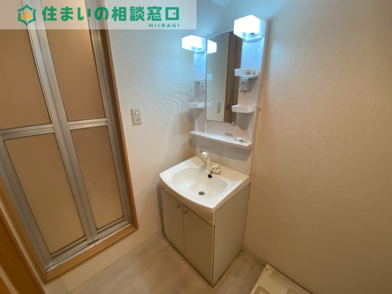 洗面設備　同型