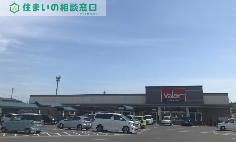スーパー　バロー福岡店（スーパー）まで295m