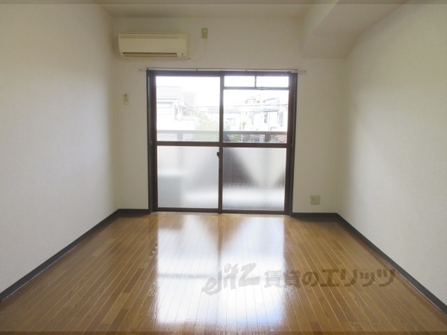 居室・リビング　洋室