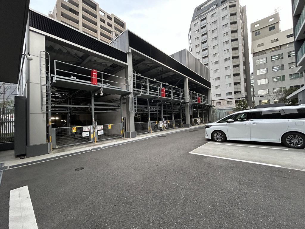 【ジオタワー南森町の駐車場】