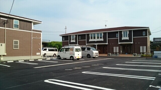 【田川市大字伊田のアパートの駐車場】