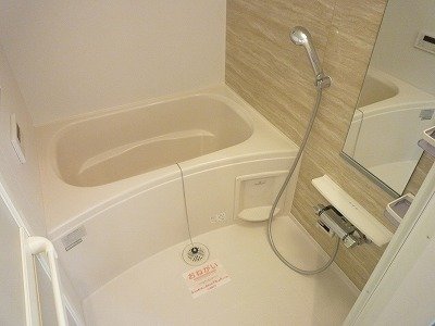 バス・シャワールーム　日々の暮らしに欠かせないお風呂です