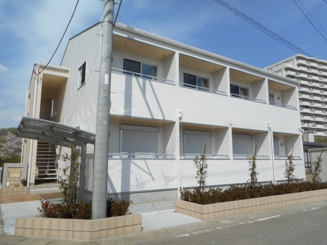 【アルメゾン小川町の建物外観】