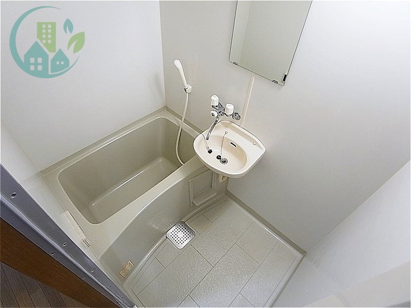 バス・シャワールーム　ブロスコート六甲II(ネット無料、ペット相談可、小型犬、猫)