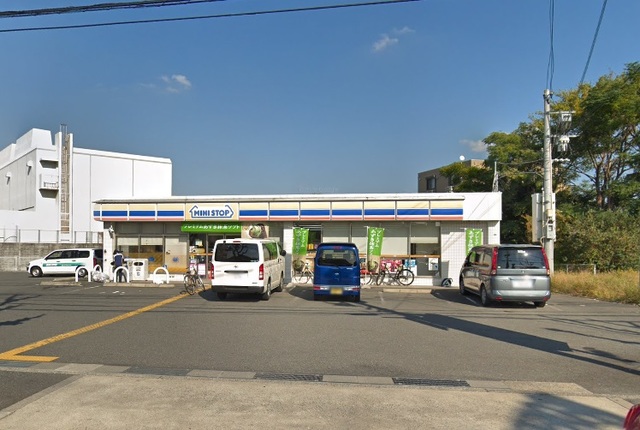 コンビニ　ミニストップ大阪諸口5丁目店（コンビニ）まで578m