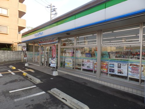 コンビニ　ファミリーマート 相生向陽台店（コンビニ）まで582m
