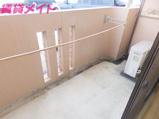 バルコニー　バルコニー