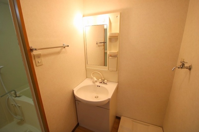 洗面設備　同物件別号室