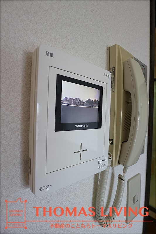 セキュリティ　来客者が確認出来るモニター付きインターフォン。