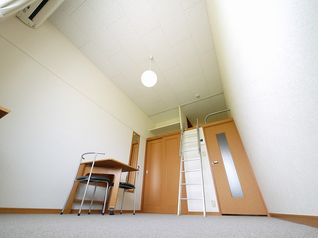 居室・リビング　使いやすい居間です