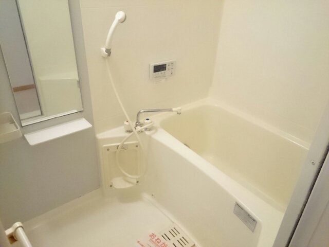 バス・シャワールーム　ゆったり過ごせるお風呂です