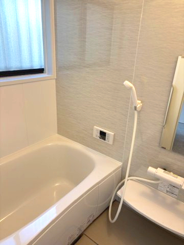 バス・シャワールーム　お風呂で日々の疲れを落としましょう