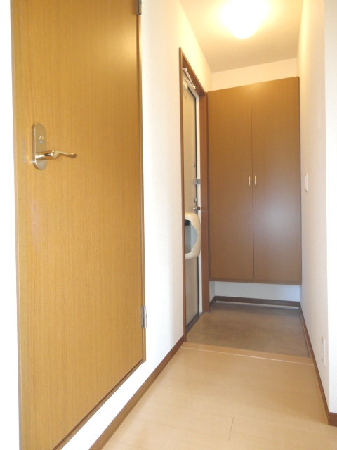 玄関　明るい玄関です