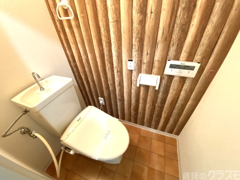 トイレ　温かみのあるトイレですね！