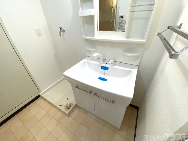 洗面設備　独立洗面台ございます！室内洗濯機置き場もございます☆