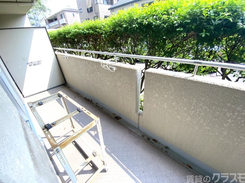 バルコニー　広々としたバルコニー♪お洗濯たくさん干せますよ！