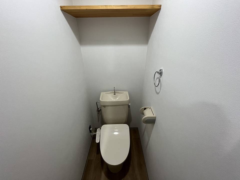 トイレ　トイレ